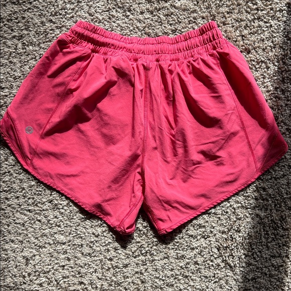 Lululemon Hotty Hot Short II *Long 4" Heartthrob Pink size 4 - Picture 2 of 5
